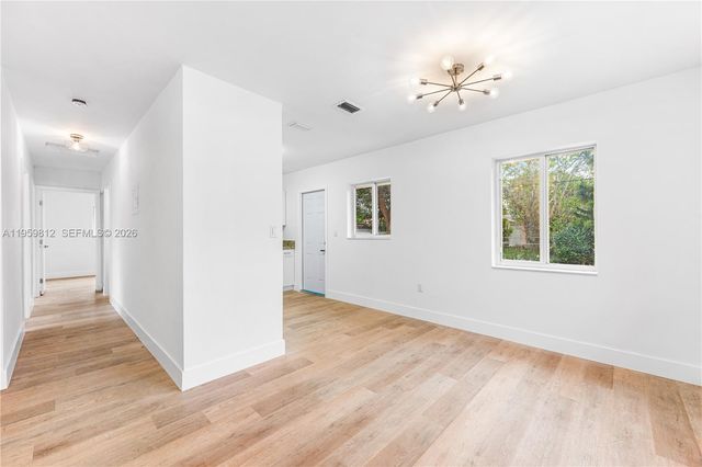 1110 NW 129th St, North Miami, FL 33168