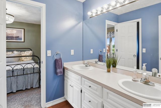 4832 Allen Hills Drive, Blair, NE 68008