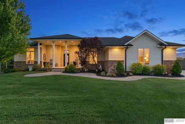 4832 Allen Hills Drive, Blair, NE 68008