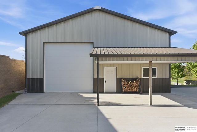 4832 Allen Hills Drive, Blair, NE 68008