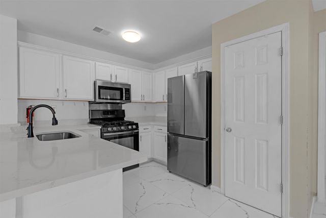 755 N PERKINS RD, Memphis, TN 38122