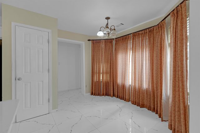 755 N PERKINS RD, Memphis, TN 38122