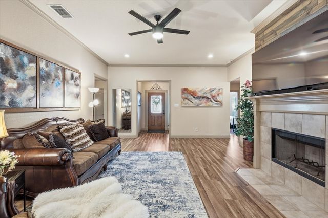 340 Merced Street, Burleson, TX 76028