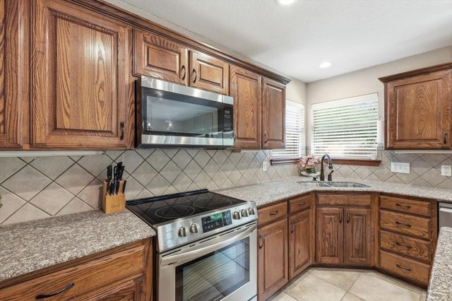 340 Merced Street, Burleson, TX 76028