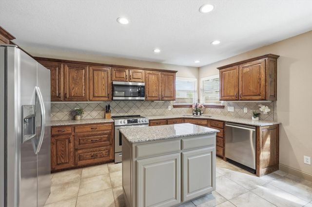 340 Merced Street, Burleson, TX 76028