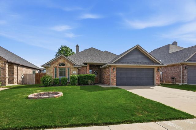 340 Merced Street, Burleson, TX 76028