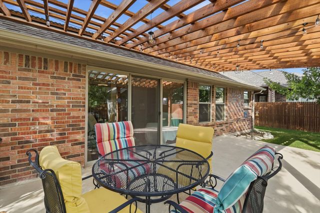 340 Merced Street, Burleson, TX 76028