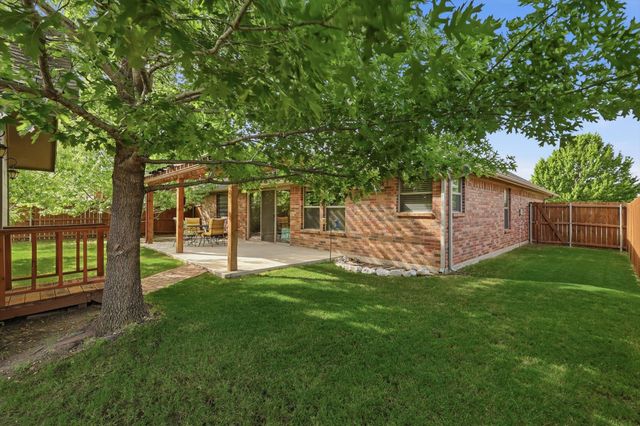 340 Merced Street, Burleson, TX 76028