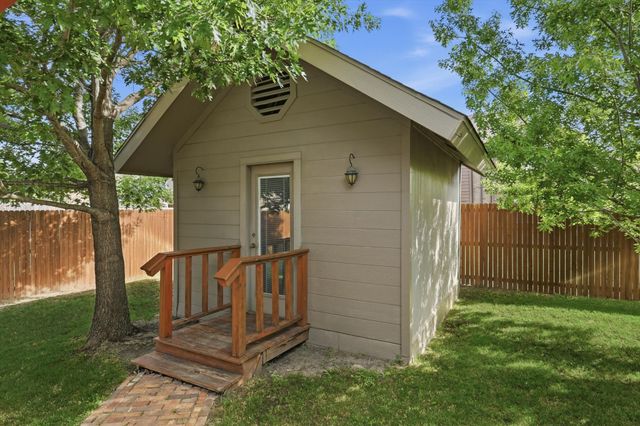 340 Merced Street, Burleson, TX 76028