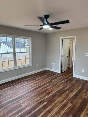 132 Caden Lane, London, KY 40744