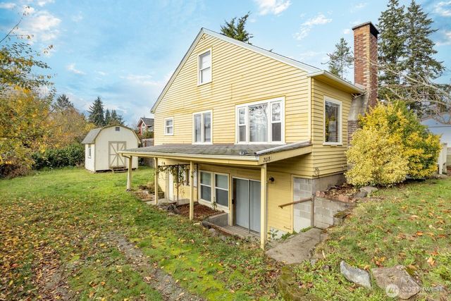 2018 11th Street, Bremerton, WA 98337