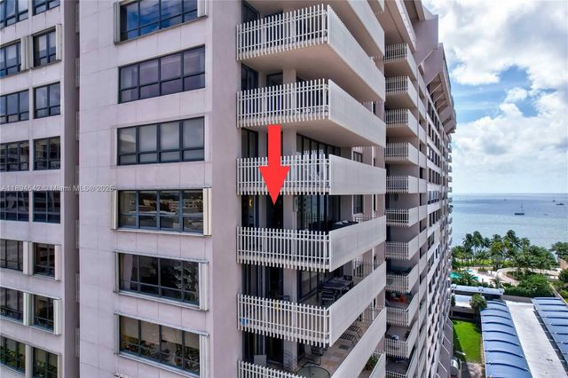 2 Grove Isle Dr B1210, Miami, FL 33133