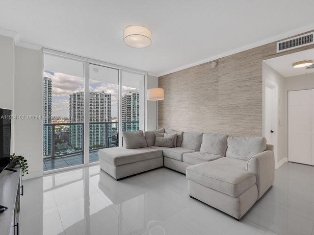 31 SE 5th St 3419, Miami, FL 33131