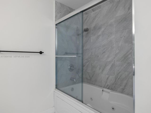 31 SE 5th St 3419, Miami, FL 33131