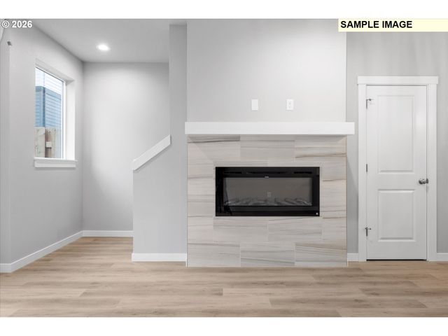 2455 Nw 1ST Dr, Gresham, OR 97030