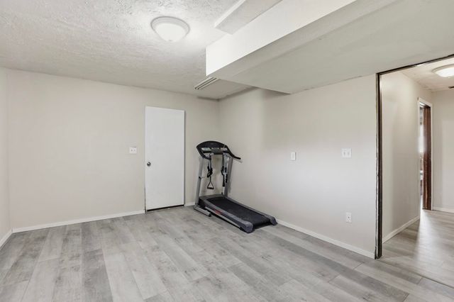 318 W Spruce Ct, Spokane, WA 99218
