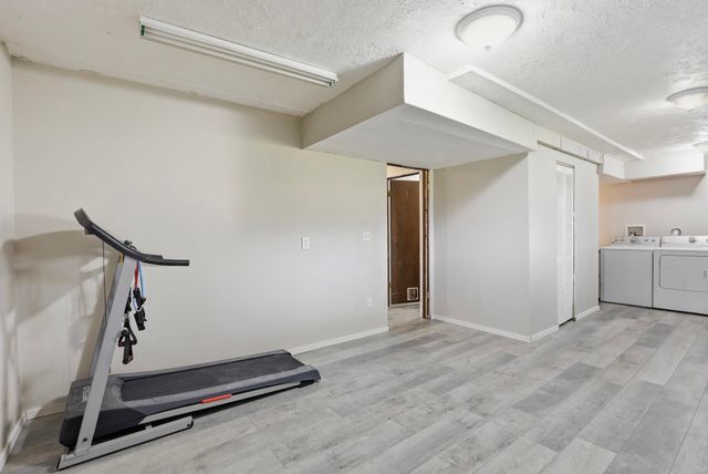 318 W Spruce Ct, Spokane, WA 99218