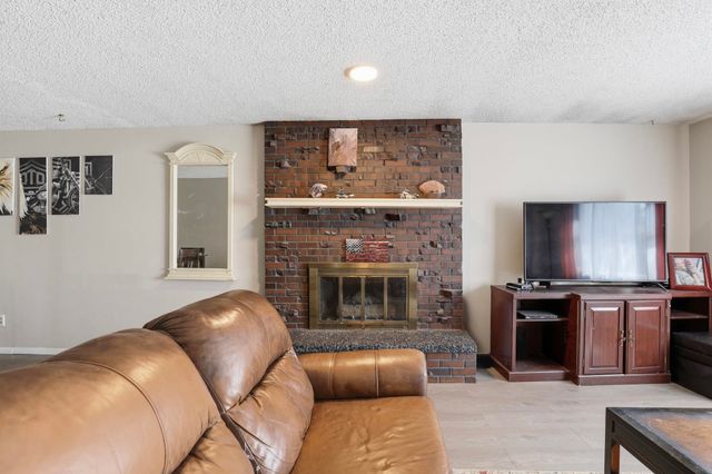 318 W Spruce Ct, Spokane, WA 99218