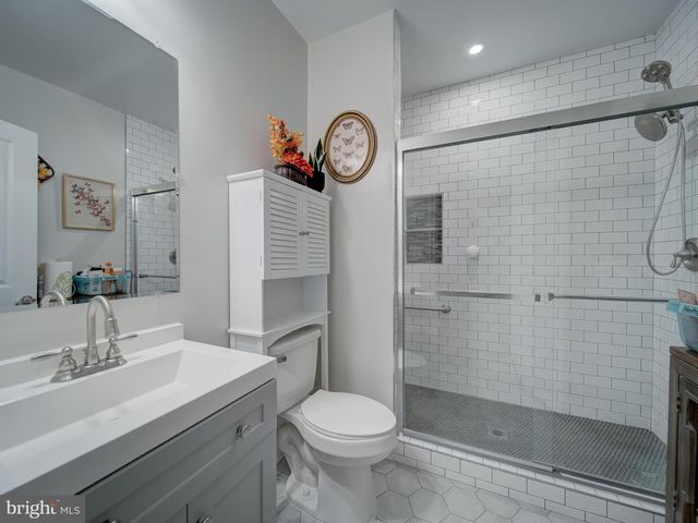 8713 KITTAMA DR, Clinton, MD 20735