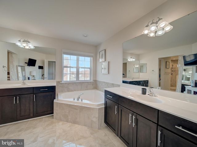 8713 KITTAMA DR, Clinton, MD 20735