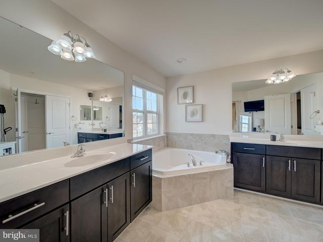 8713 KITTAMA DR, Clinton, MD 20735