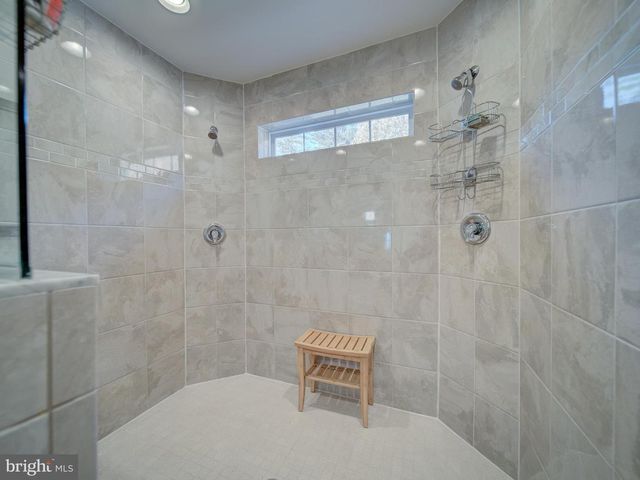 8713 KITTAMA DR, Clinton, MD 20735