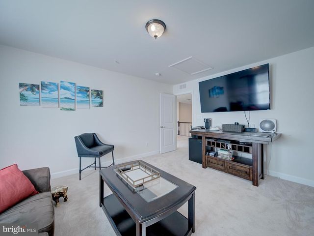 8713 KITTAMA DR, Clinton, MD 20735