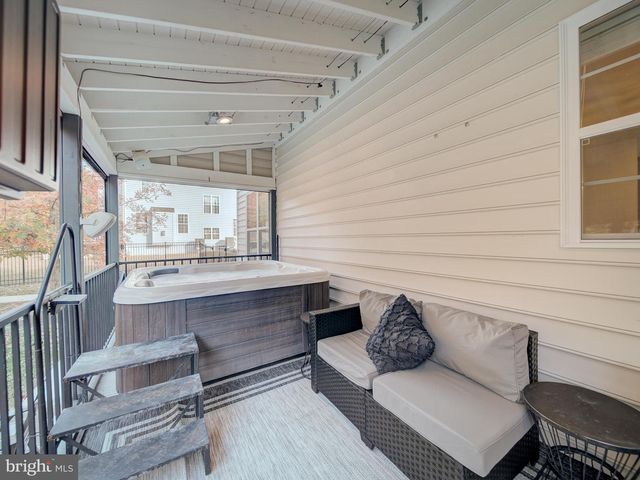 8713 KITTAMA DR, Clinton, MD 20735