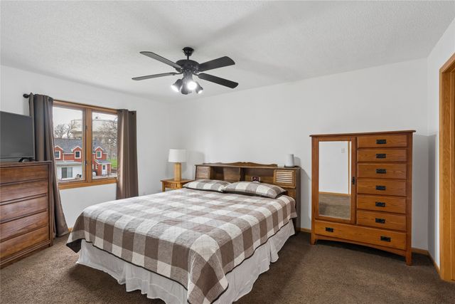 2110 47th Street, Des Moines, IA 50310