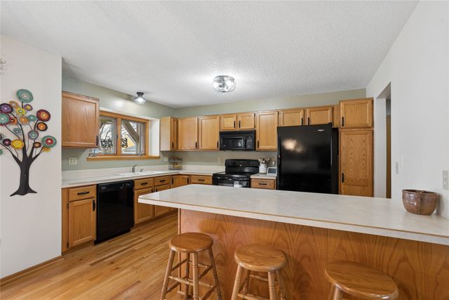 2110 47th Street, Des Moines, IA 50310