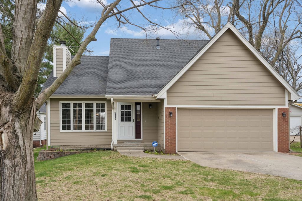 2110 47th Street, Des Moines, IA 50310