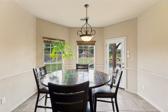 1635 Desert Hills Drive, Fort Worth, TX 76052