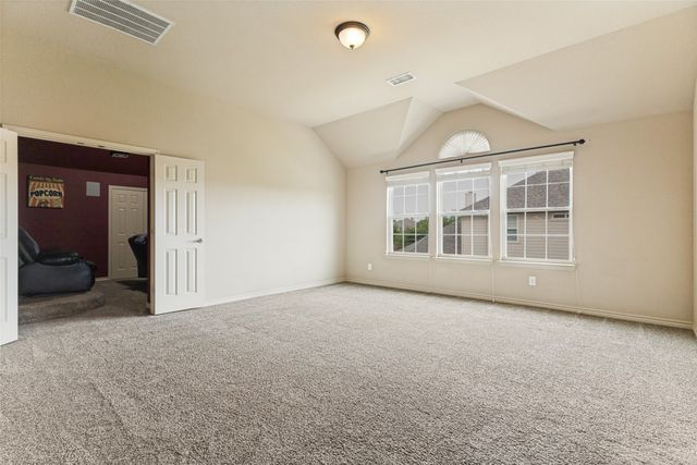 1635 Desert Hills Drive, Fort Worth, TX 76052