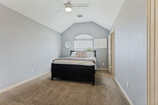 1635 Desert Hills Drive, Fort Worth, TX 76052