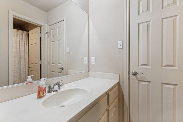 1635 Desert Hills Drive, Fort Worth, TX 76052
