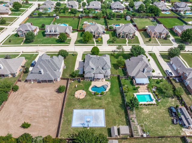 1635 Desert Hills Drive, Fort Worth, TX 76052