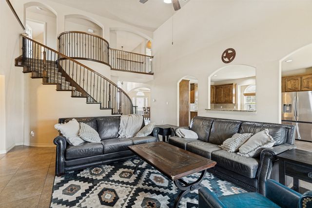 1635 Desert Hills Drive, Fort Worth, TX 76052