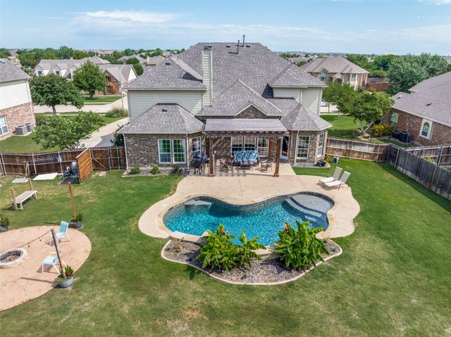 1635 Desert Hills Drive, Fort Worth, TX 76052