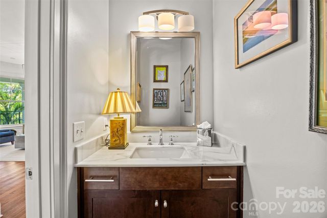 5425 Closeburn Road 215, Charlotte, NC 28210