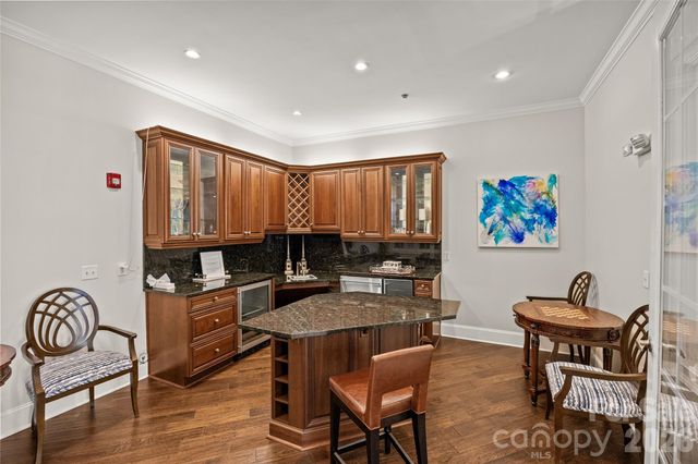 5425 Closeburn Road 215, Charlotte, NC 28210