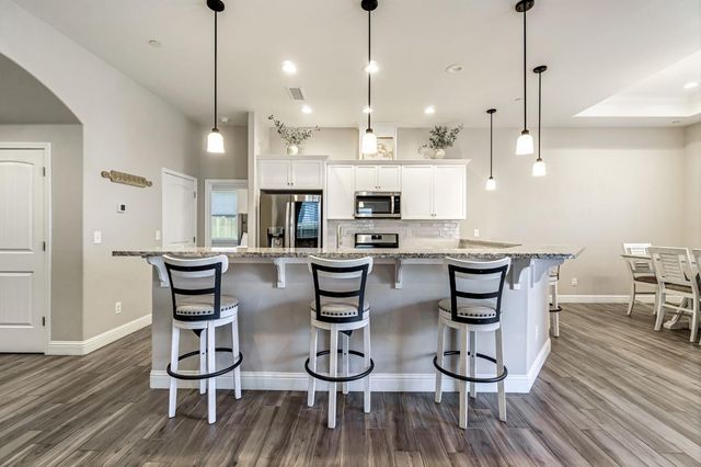 635 St Julien Drive, Madera, CA 93637