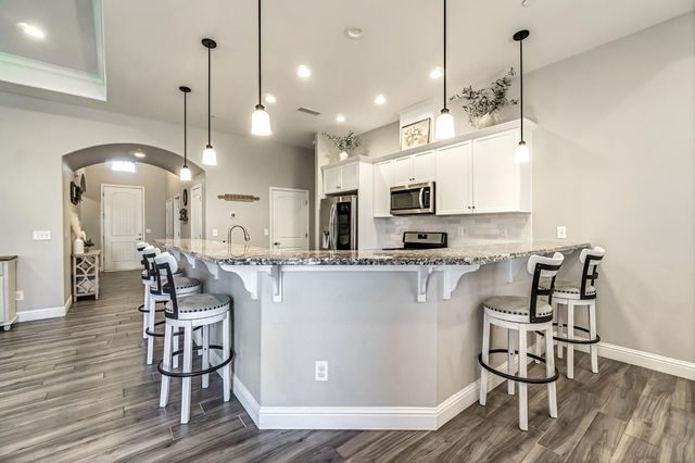 635 St Julien Drive, Madera, CA 93637