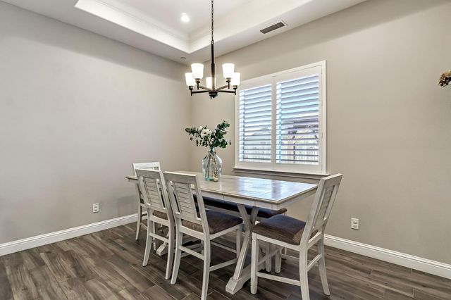 635 St Julien Drive, Madera, CA 93637