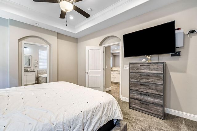 635 St Julien Drive, Madera, CA 93637