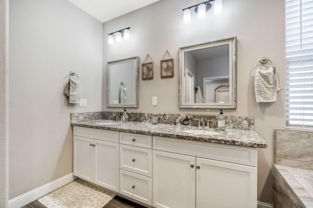 635 St Julien Drive, Madera, CA 93637