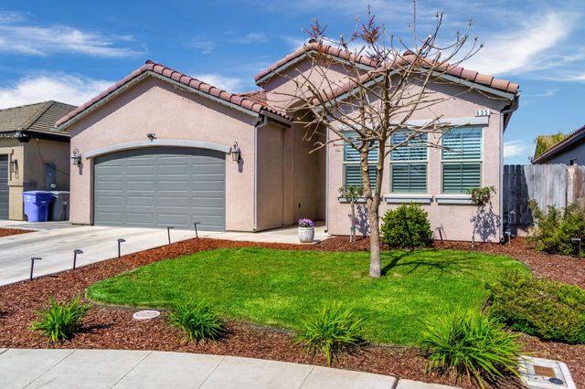 635 St Julien Drive, Madera, CA 93637