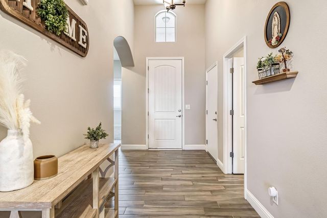 635 St Julien Drive, Madera, CA 93637