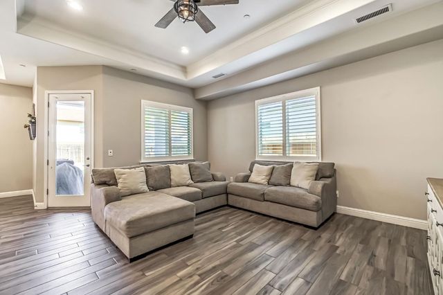 635 St Julien Drive, Madera, CA 93637