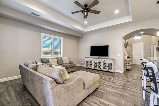 635 St Julien Drive, Madera, CA 93637