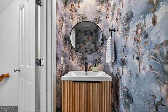 2741 11TH ST N, Arlington, VA 22201